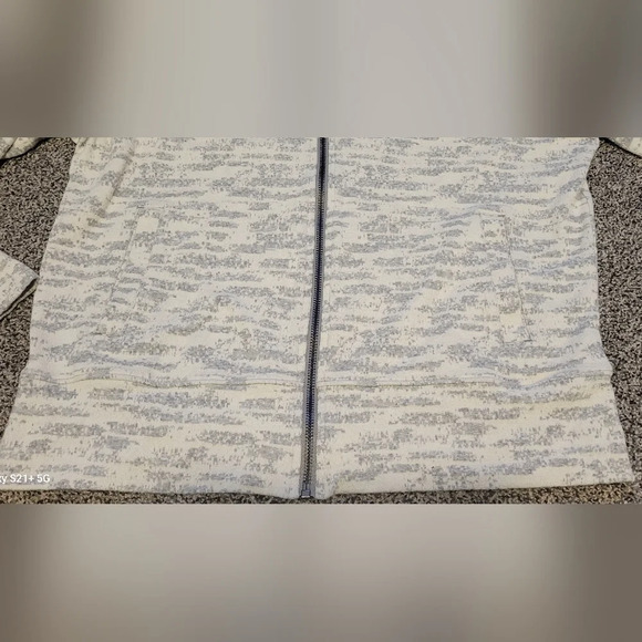 Zyia Active full zip-up collared jacket abstract design cream & gray, womens med - Picture 11 of 12